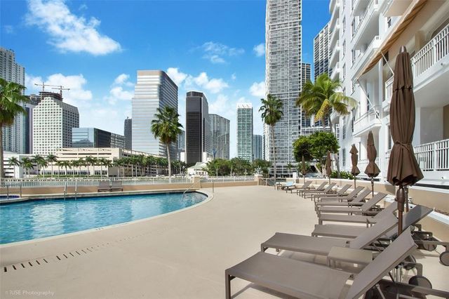 701 Brickell Key Boulevard 2501, Miami, FL 33131