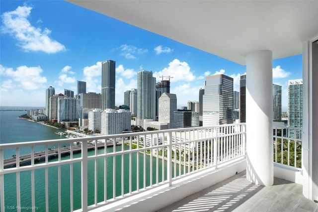 701 Brickell Key Boulevard 2501, Miami, FL 33131