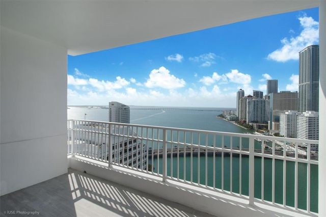 701 Brickell Key Boulevard 2501, Miami, FL 33131