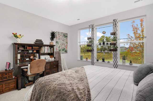 4628 Benjamin Place, Woodbury, MN 55129