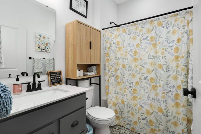 4628 Benjamin Place, Woodbury, MN 55129