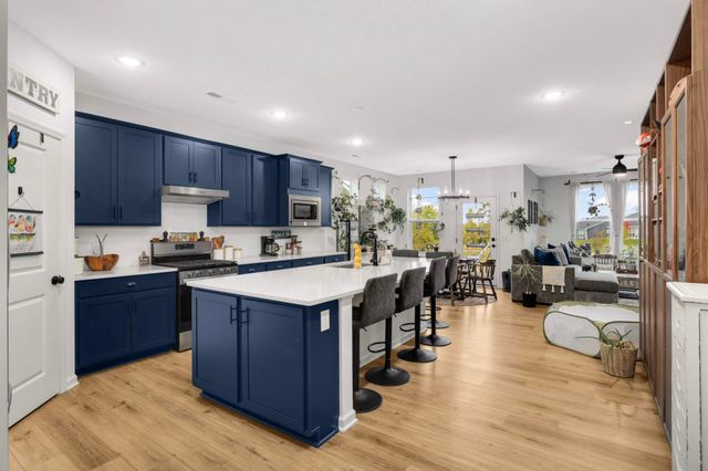 4628 Benjamin Place, Woodbury, MN 55129