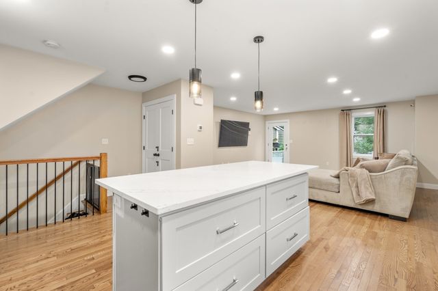 65 Castine St., Worcester, MA 01606