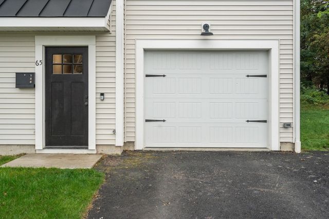 65 Castine St., Worcester, MA 01606