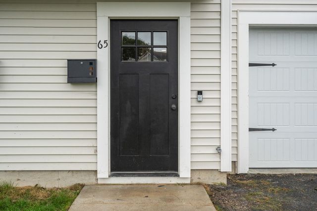 65 Castine St., Worcester, MA 01606