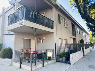 14703 Victory Boulevard, Van Nuys, CA 91411