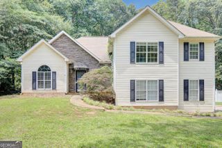 70 N Strathmore Drive, Sharpsburg, GA 30277