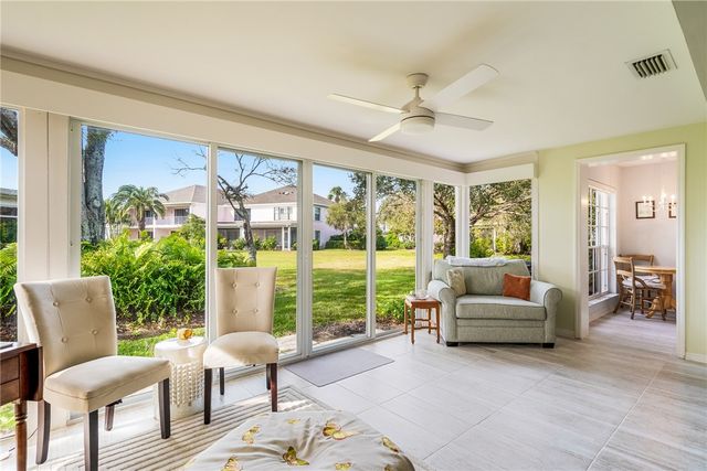 300 Harbour Drive 300-B, Vero Beach, FL 32963