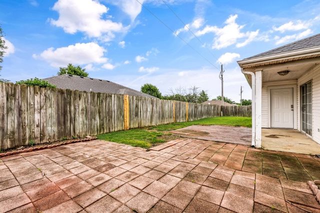 704 Oberg Drive, Centerton, AR 72719