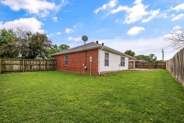 704 Oberg Drive, Centerton, AR 72719