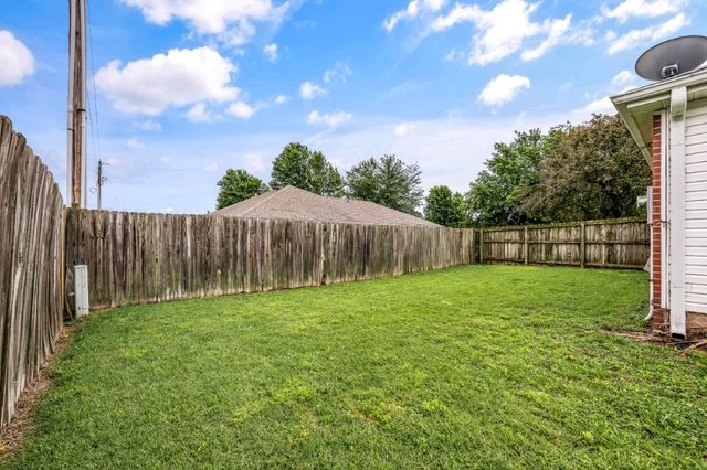 704 Oberg Drive, Centerton, AR 72719