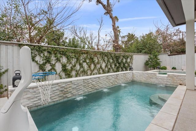 8 Enclave Court, Waco, TX 76708