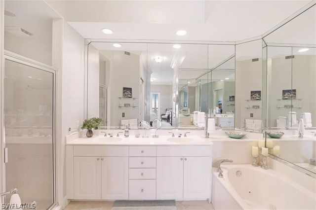 400 Flagship DR 1206, Naples, FL 34108