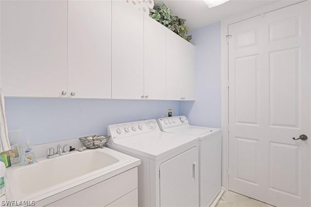 400 Flagship DR 1206, Naples, FL 34108