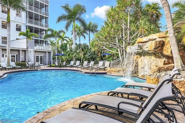 400 Flagship DR 1206, Naples, FL 34108