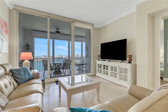 400 Flagship DR 1206, Naples, FL 34108