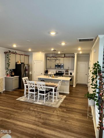 1839 Aspen River Lane, Apex, NC 27502