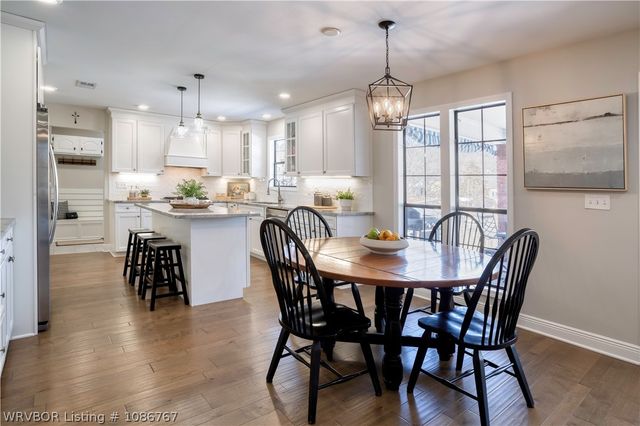 8905 Canterbury Cove, Fort Smith, AR 72903