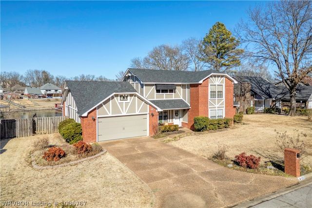 8905 Canterbury Cove, Fort Smith, AR 72903