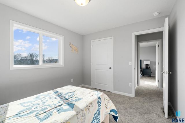 225 Thelma Ave Avenue, Harrisburg, SD 57032