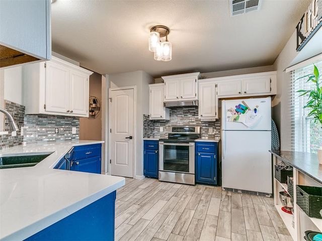 724 McConnell Drive, Yukon, OK 73099