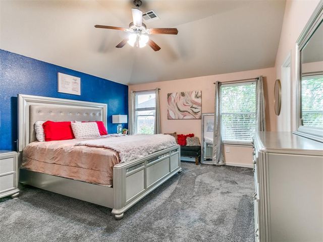 724 McConnell Drive, Yukon, OK 73099