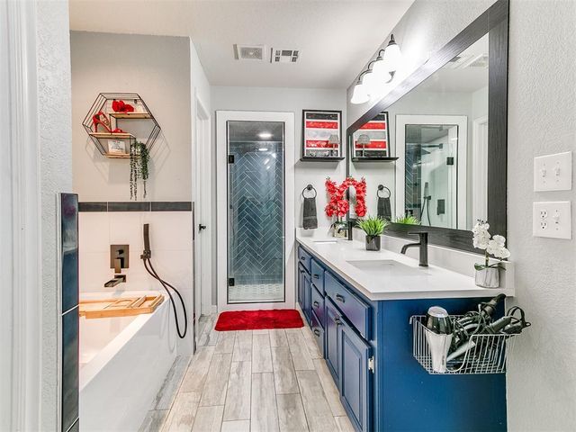 724 McConnell Drive, Yukon, OK 73099