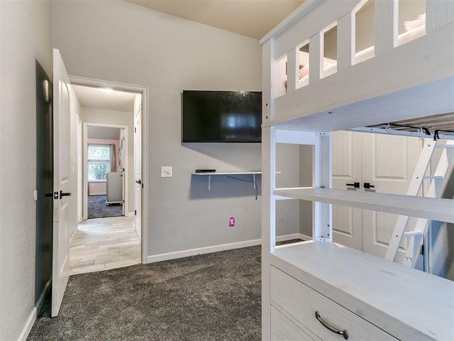 724 McConnell Drive, Yukon, OK 73099
