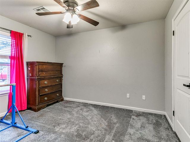 724 McConnell Drive, Yukon, OK 73099