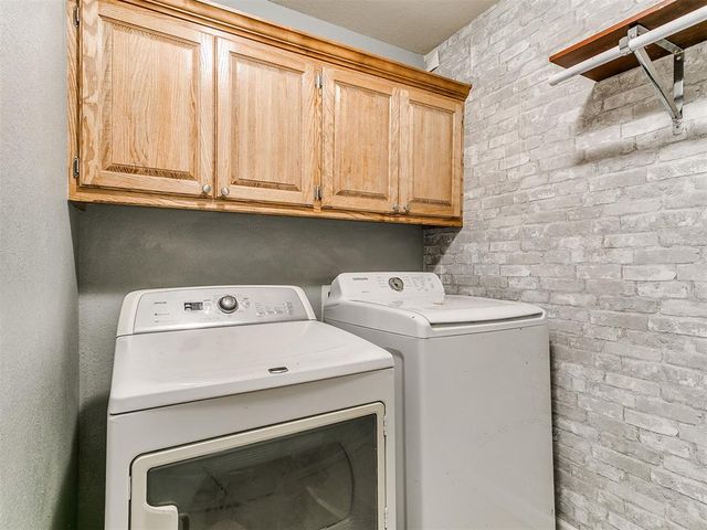 724 McConnell Drive, Yukon, OK 73099