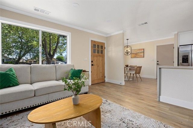 46 Lone Oak, Templeton, CA 93465