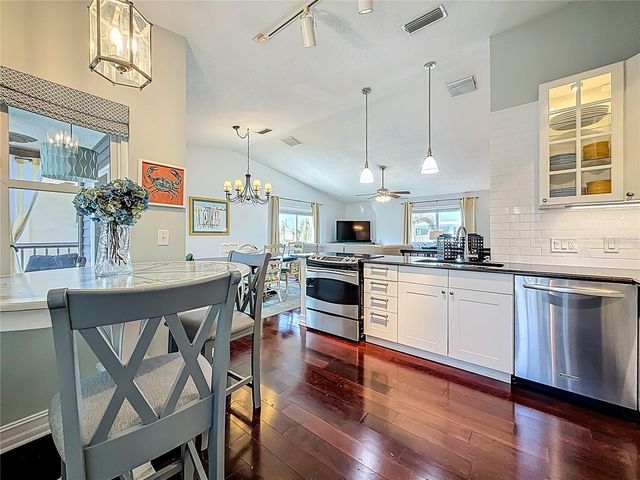 510 72ND AVENUE, St Pete Beach, FL 33706