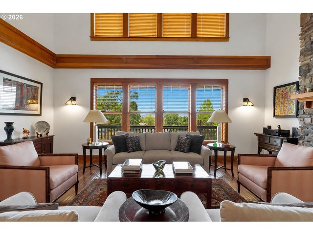 1126 CASCARA Loop, Salem, OR 97302