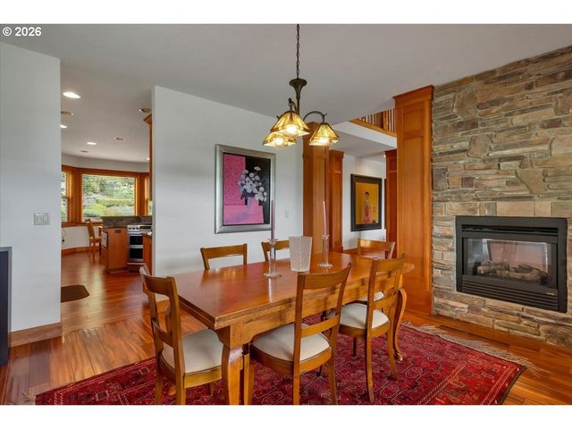 1126 CASCARA Loop, Salem, OR 97302