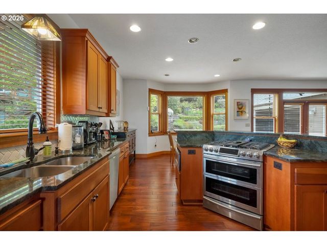 1126 CASCARA Loop, Salem, OR 97302