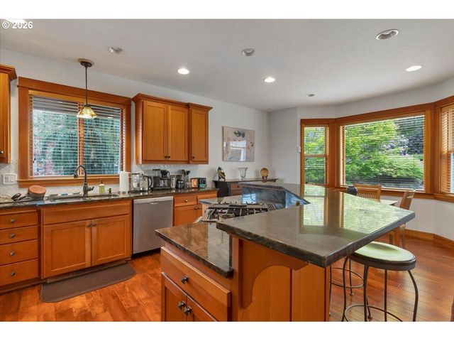1126 CASCARA Loop, Salem, OR 97302