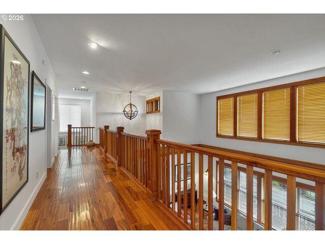 1126 CASCARA Loop, Salem, OR 97302