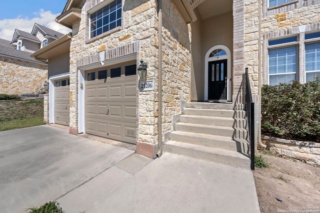 21206 Villa Valencia, San Antonio, TX 78258