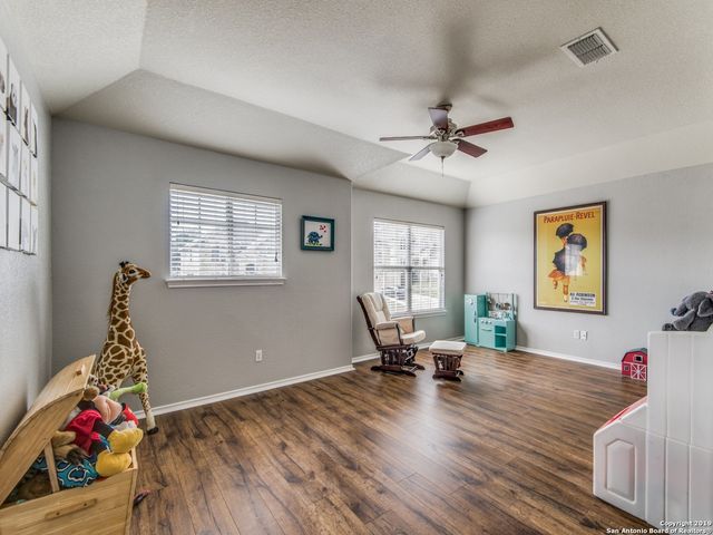 21206 Villa Valencia, San Antonio, TX 78258