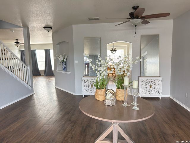 21206 Villa Valencia, San Antonio, TX 78258