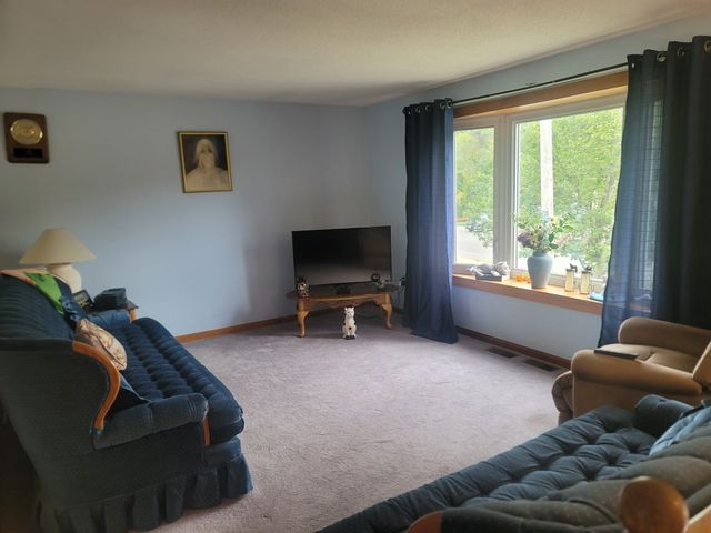 90 Lynn Fells Parkway, Saugus, MA 01906