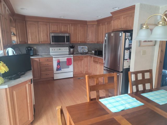 90 Lynn Fells Parkway, Saugus, MA 01906