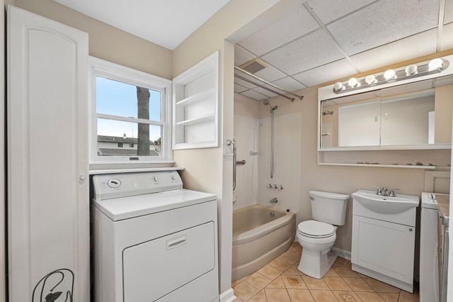 9 RUSTLEAF LN, Levittown, PA 19055