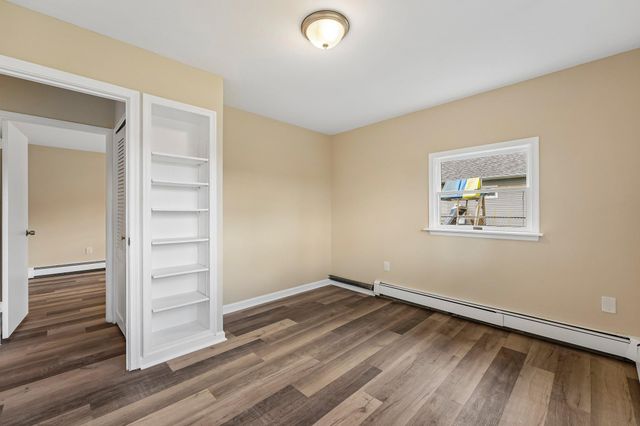 9 RUSTLEAF LN, Levittown, PA 19055