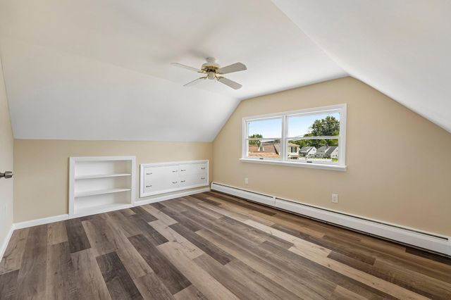 9 RUSTLEAF LN, Levittown, PA 19055