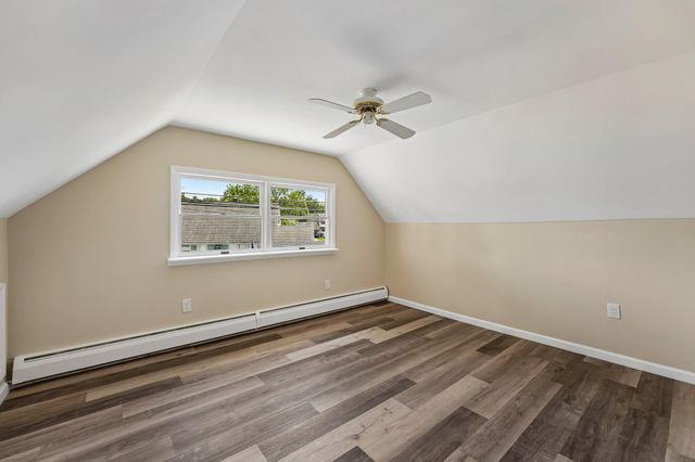 9 RUSTLEAF LN, Levittown, PA 19055
