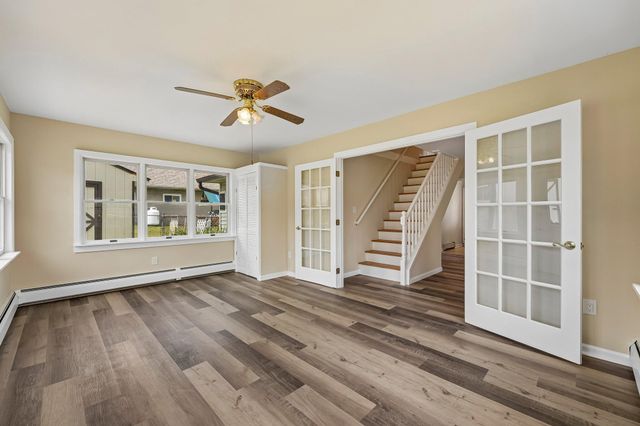 9 RUSTLEAF LN, Levittown, PA 19055