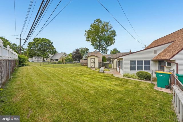 9 RUSTLEAF LN, Levittown, PA 19055