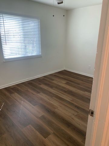 517 Hawthorne Street, Irving, TX 75061