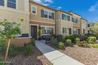 1848 E HAMPTON Lane 104, Gilbert, AZ 85295